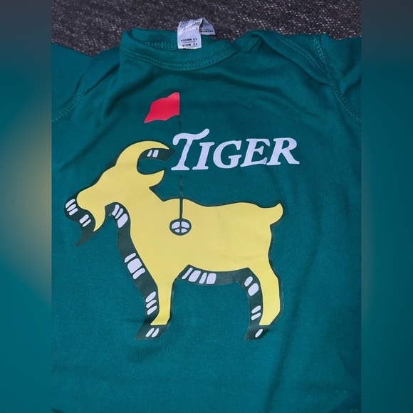 Tiger Woods Goat Masters Augusta Golf Green 12mo Handmade Body Suit - Picture 4 of 5